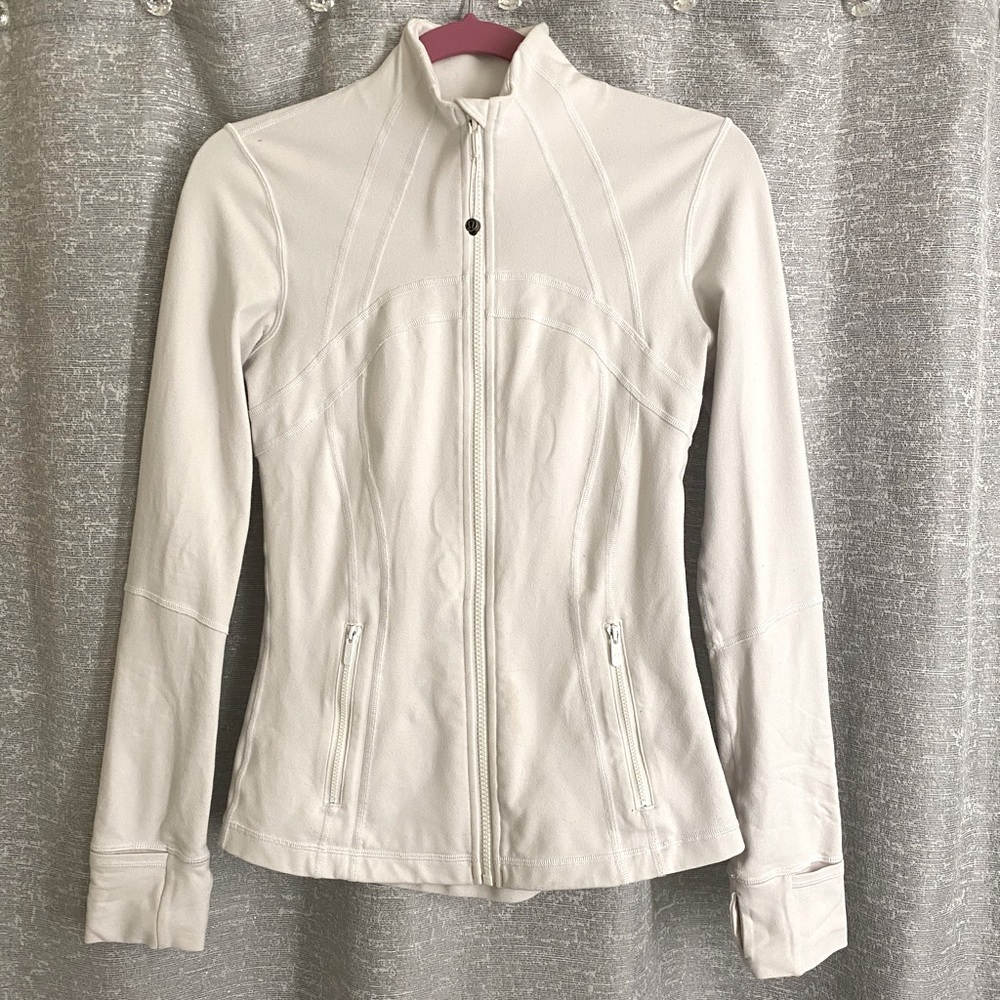 Lulu lemon white define zip up jacket size 6